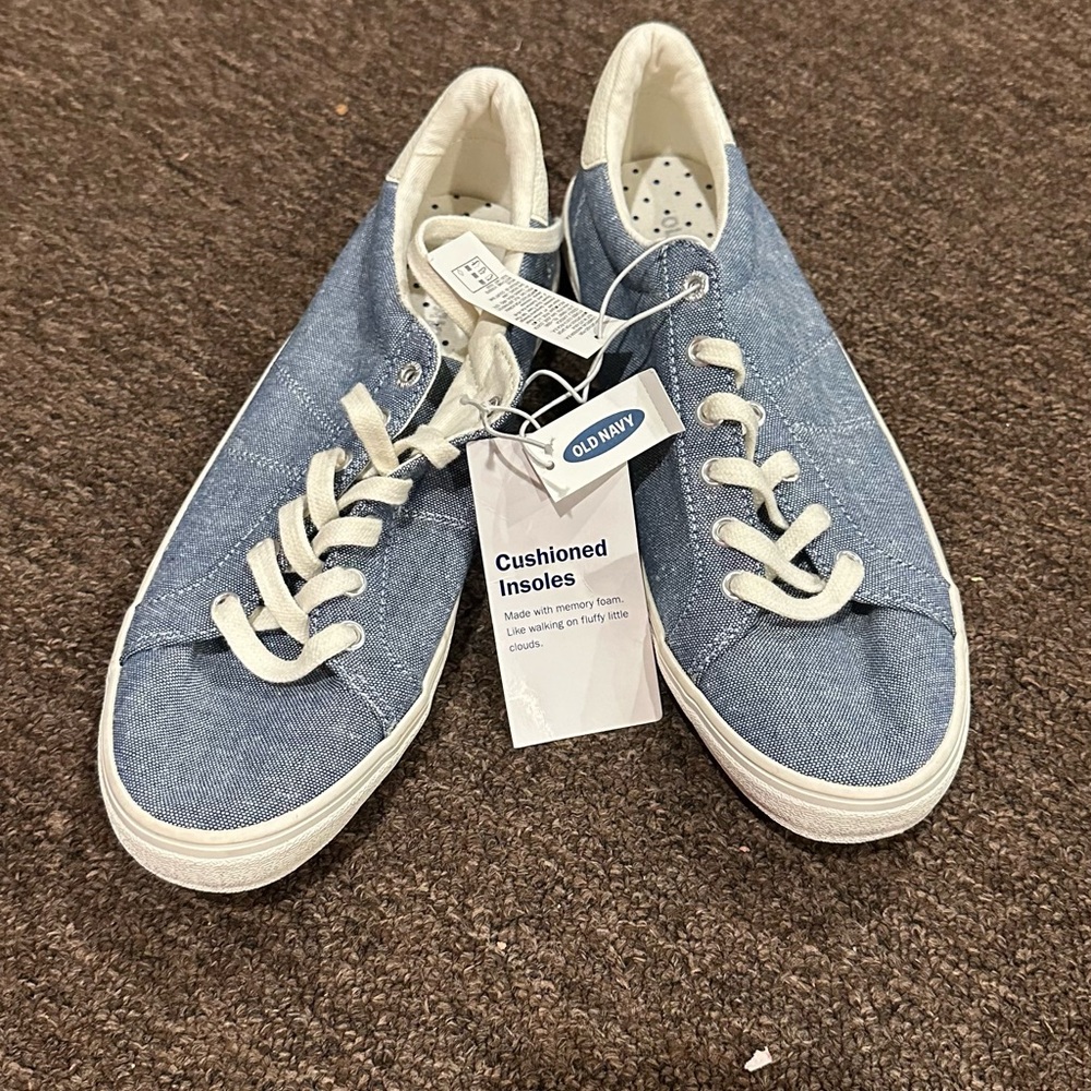 NET Old Navy 7.5 Lamo Blue Canvas Sneakers with Cushioned Insoles